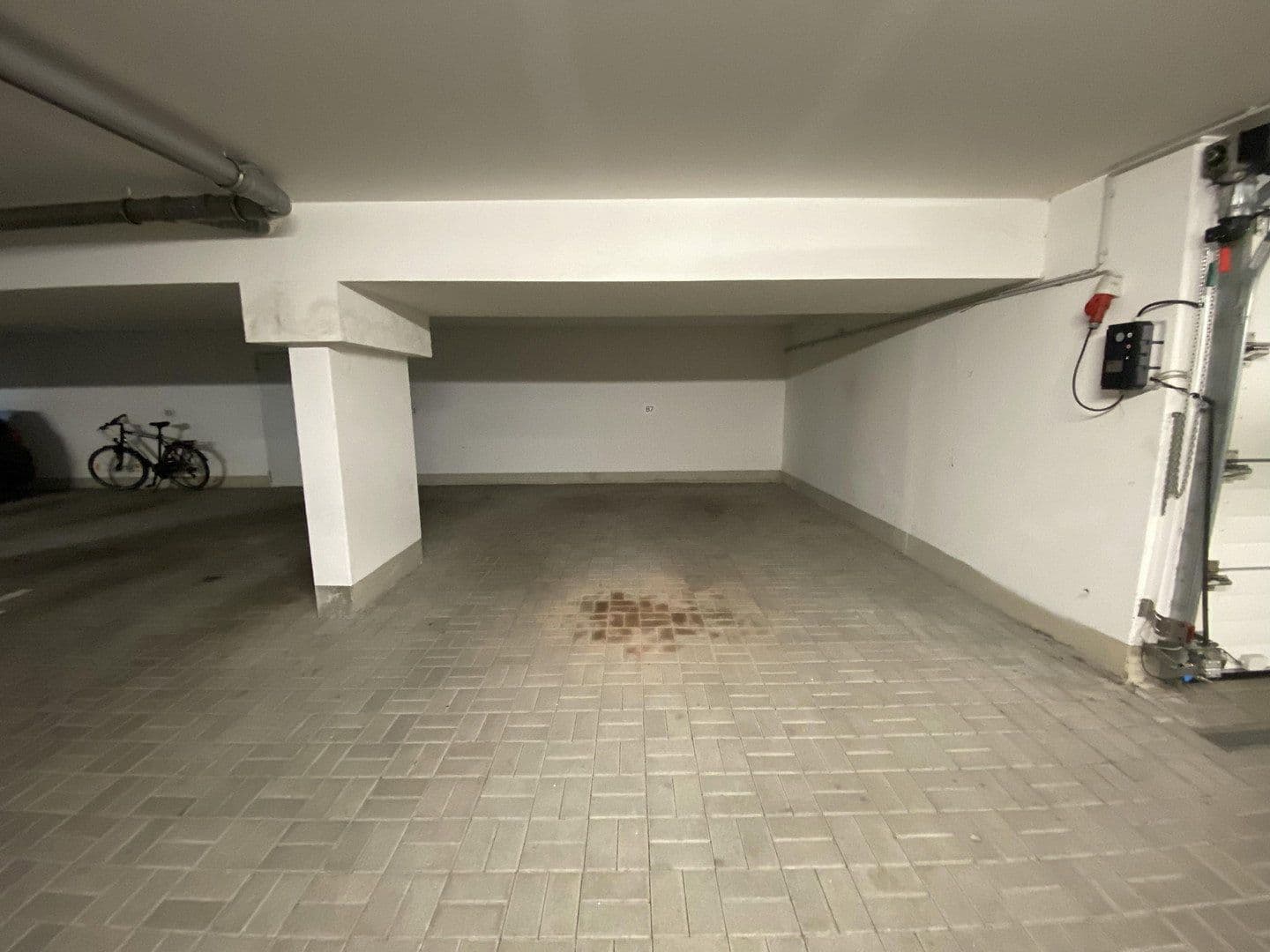 Prenájom bytu 4-izbový 133 m², Gerauer Straße 50c, Frankfurt am Main, Hesensko Prenájom bytu 4-izbový 133 m², Gerauer Straße 50c, Frankfurt am Main, Hesensko