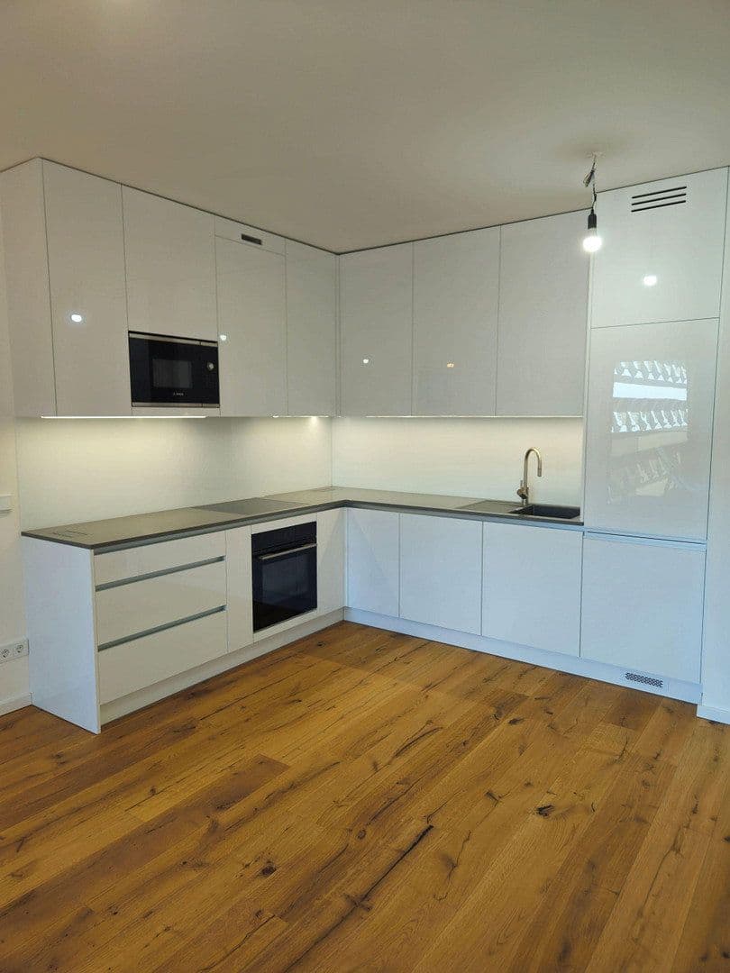 Prenájom bytu 3-izbový 80 m², Rotterdammerplatz 14, Mainz, Porýnie-Falcko Prenájom bytu 3-izbový 80 m², Rotterdammerplatz 14, Mainz, Porýnie-Falcko