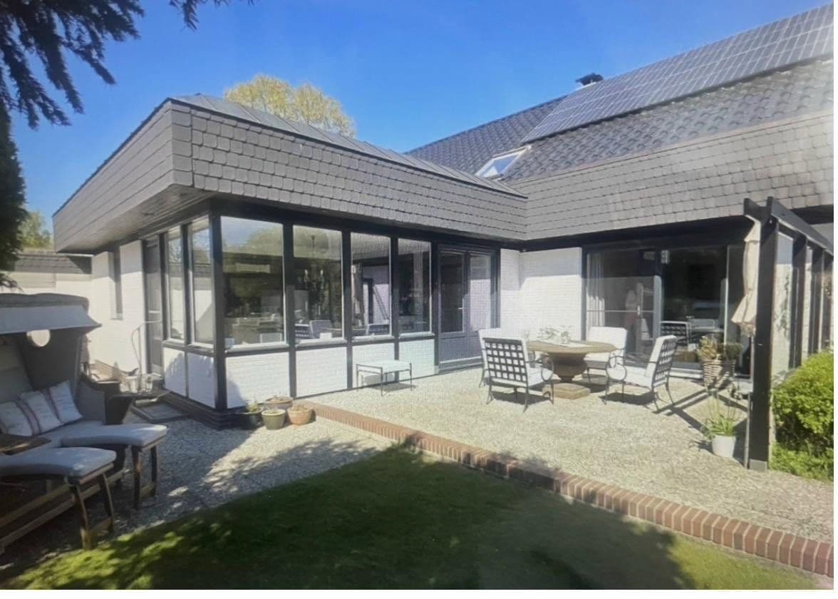 Predaj domu 226 m², pozemek 2.500 m², Siedlungsstraße 2, Handewitt, Šlezvicko-Holštajnsko Predaj domu 226 m², pozemek 2.500 m², Siedlungsstraße 2, Handewitt, Šlezvicko-Holštajnsko