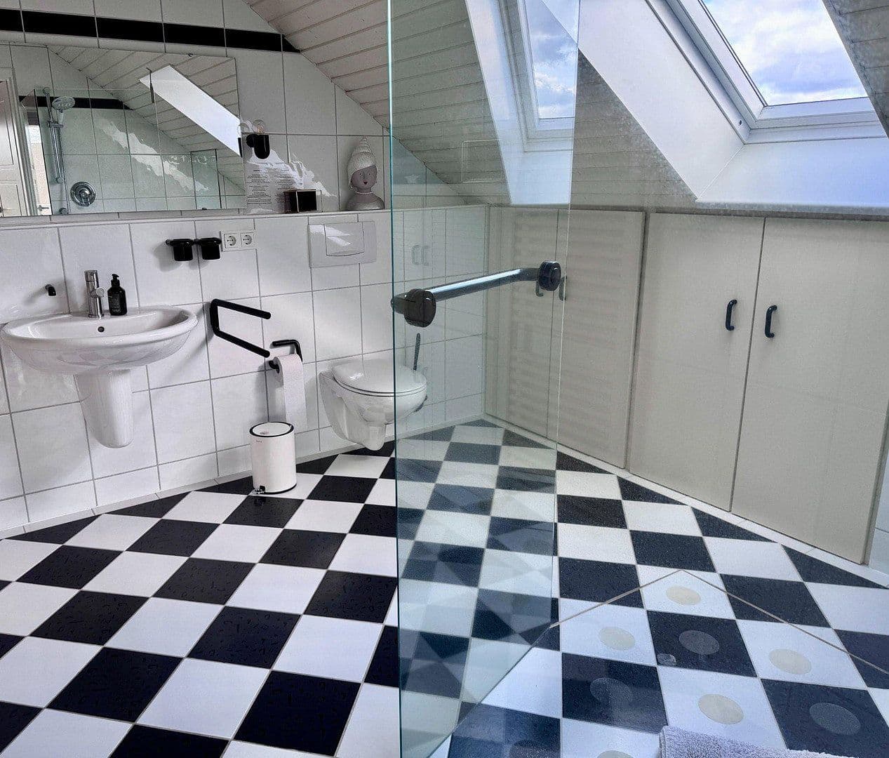 Predaj domu 226 m², pozemek 2.500 m², Siedlungsstraße 2, Handewitt, Šlezvicko-Holštajnsko Predaj domu 226 m², pozemek 2.500 m², Siedlungsstraße 2, Handewitt, Šlezvicko-Holštajnsko