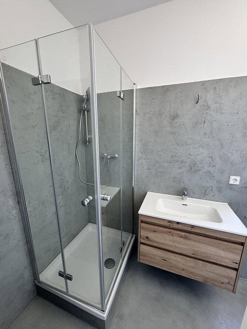 Prenájom bytu 2-izbový 42 m², Philippstr. 57, Meerane, Sasko Prenájom bytu 2-izbový 42 m², Philippstr. 57, Meerane, Sasko