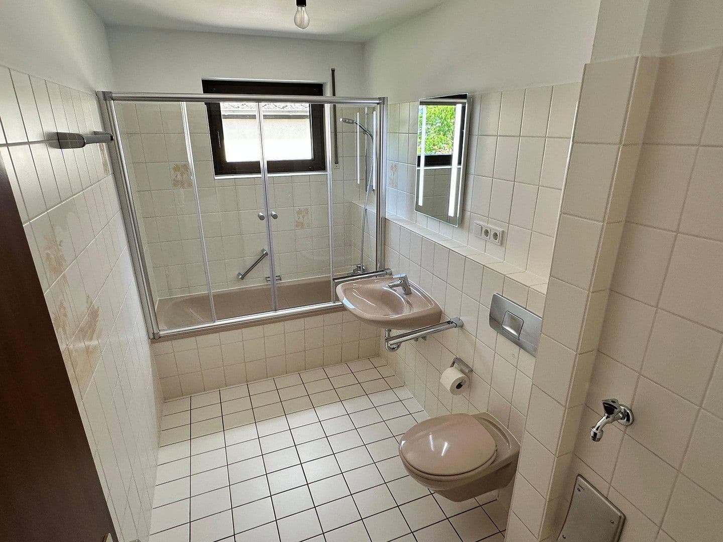 Prenájom bytu 3-izbový 77 m², Im Hopfengarten, Trier, Porýnie-Falcko Prenájom bytu 3-izbový 77 m², Im Hopfengarten, Trier, Porýnie-Falcko