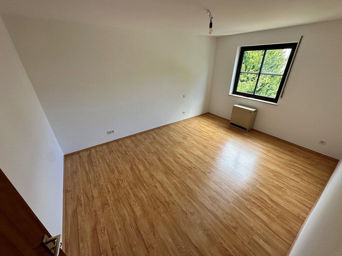 Prenájom bytu 3-izbový 77 m², Im Hopfengarten, Trier, Porýnie-Falcko Prenájom bytu 3-izbový 77 m², Im Hopfengarten, Trier, Porýnie-Falcko