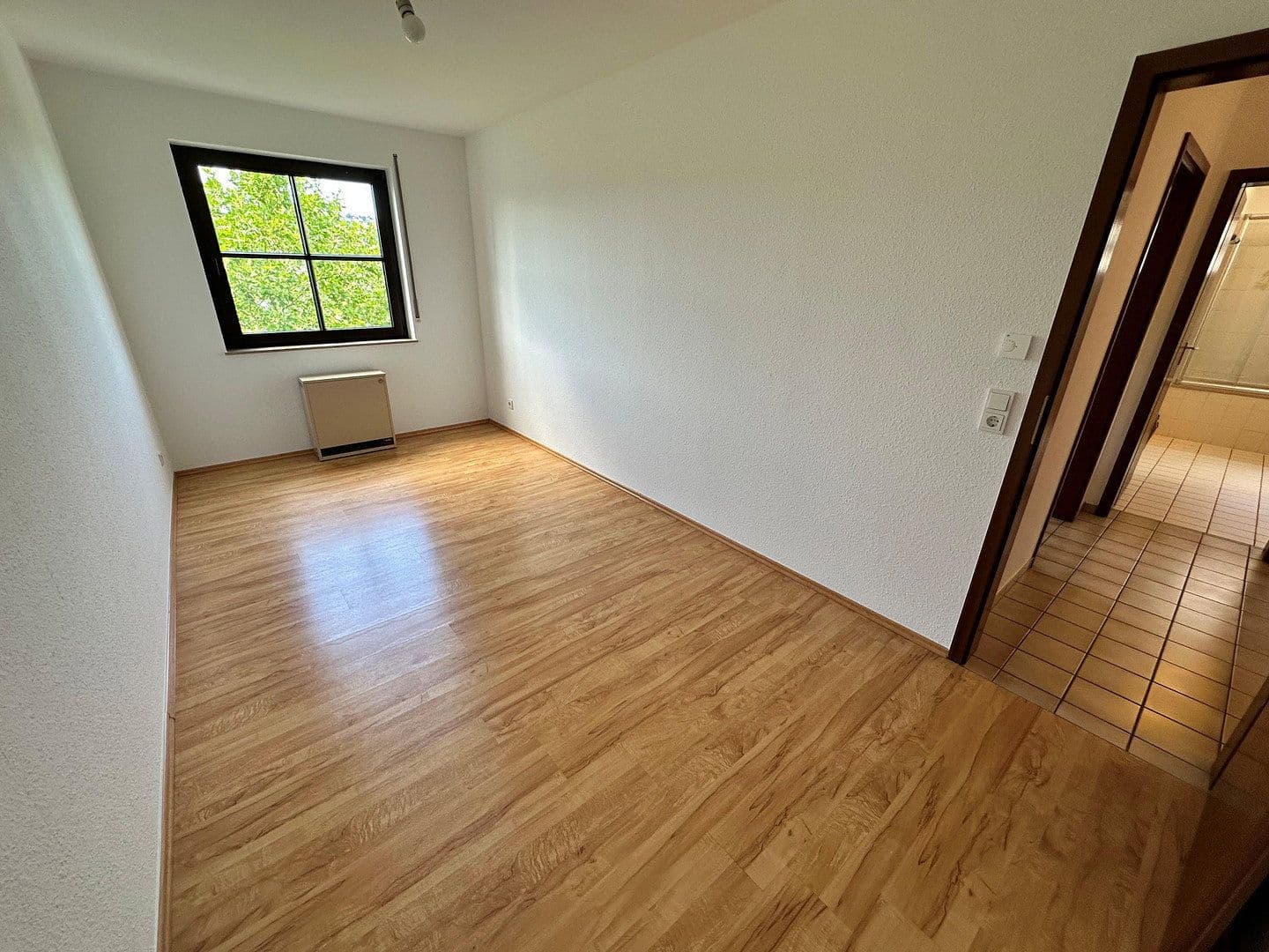 Prenájom bytu 3-izbový 77 m², Im Hopfengarten, Trier, Porýnie-Falcko Prenájom bytu 3-izbový 77 m², Im Hopfengarten, Trier, Porýnie-Falcko