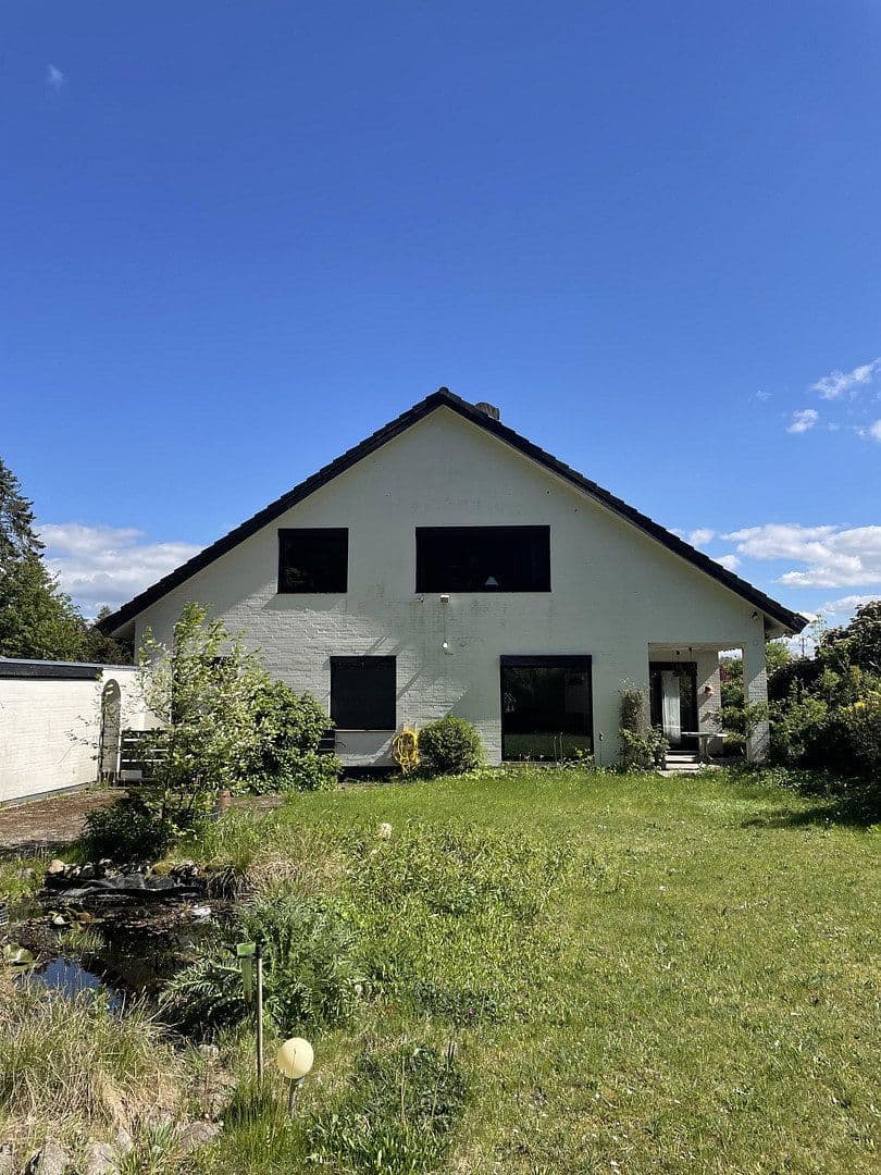 Predaj domu 182 m², pozemek 1.037 m², Lübeck, Šlezvicko-Holštajnsko Predaj domu 182 m², pozemek 1.037 m², Lübeck, Šlezvicko-Holštajnsko