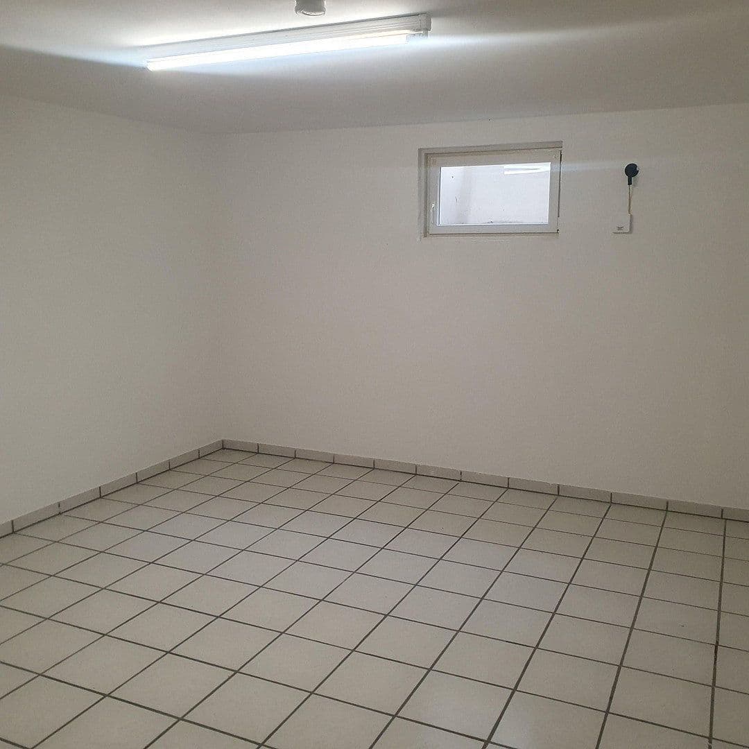 Predaj domu 125 m², pozemek 425 m², Pettenkofer Str. 21, Weichering OT Lichtenau, Bavorsko Predaj domu 125 m², pozemek 425 m², Pettenkofer Str. 21, Weichering OT Lichtenau, Bavorsko
