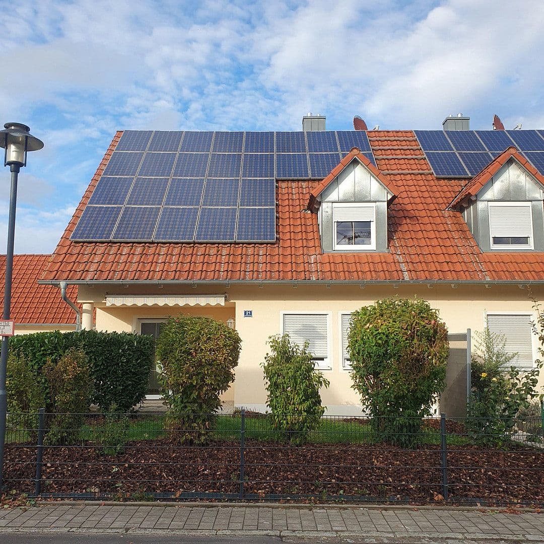 Predaj domu 125 m², pozemek 425 m², Pettenkofer Str. 21, Weichering OT Lichtenau, Bavorsko Predaj domu 125 m², pozemek 425 m², Pettenkofer Str. 21, Weichering OT Lichtenau, Bavorsko