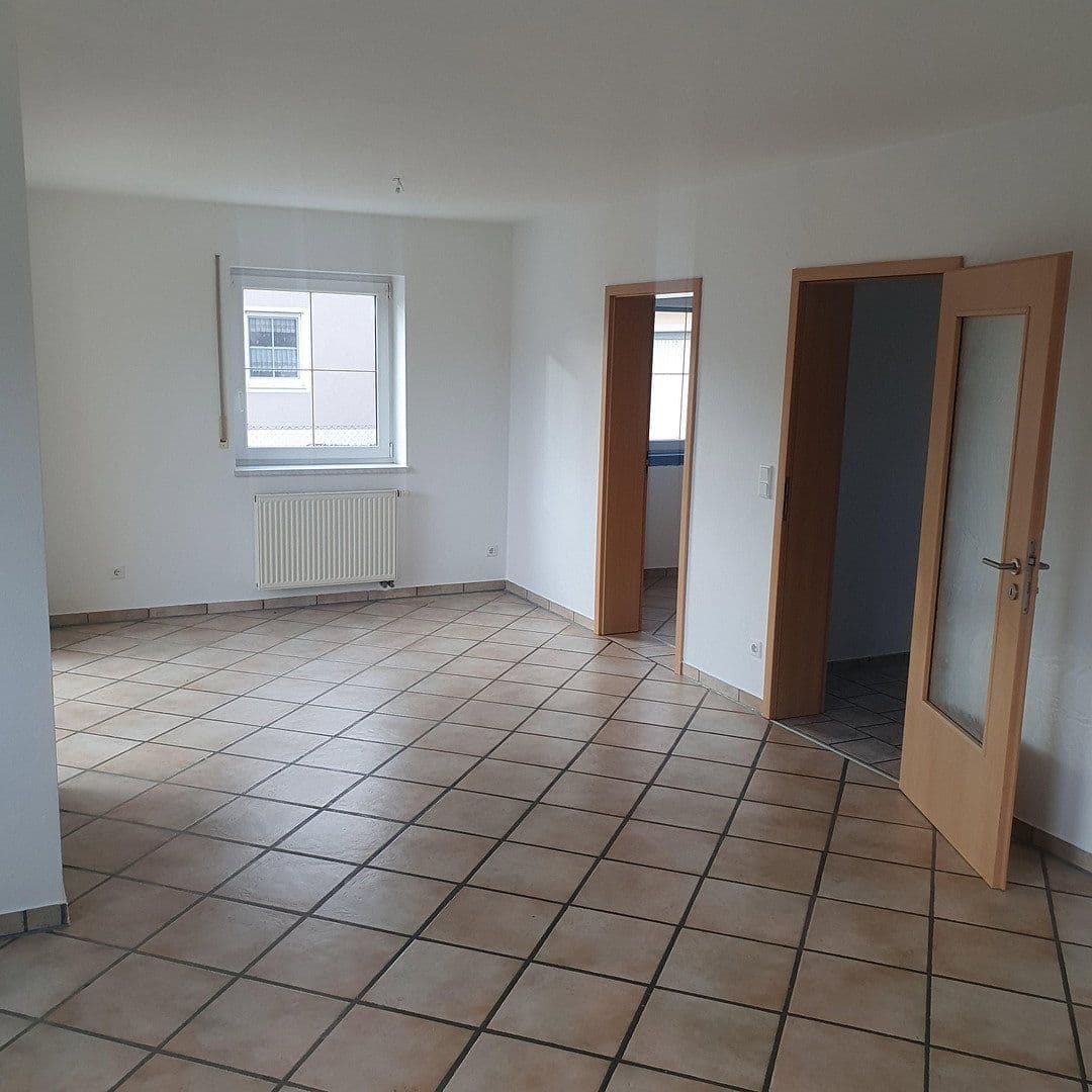 Predaj domu 125 m², pozemek 425 m², Pettenkofer Str. 21, Weichering OT Lichtenau, Bavorsko Predaj domu 125 m², pozemek 425 m², Pettenkofer Str. 21, Weichering OT Lichtenau, Bavorsko
