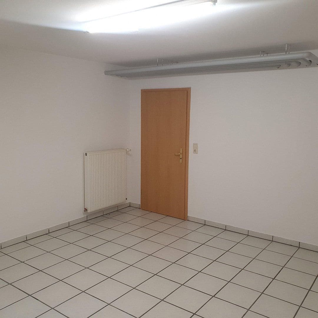 Predaj domu 125 m², pozemek 425 m², Pettenkofer Str. 21, Weichering OT Lichtenau, Bavorsko Predaj domu 125 m², pozemek 425 m², Pettenkofer Str. 21, Weichering OT Lichtenau, Bavorsko
