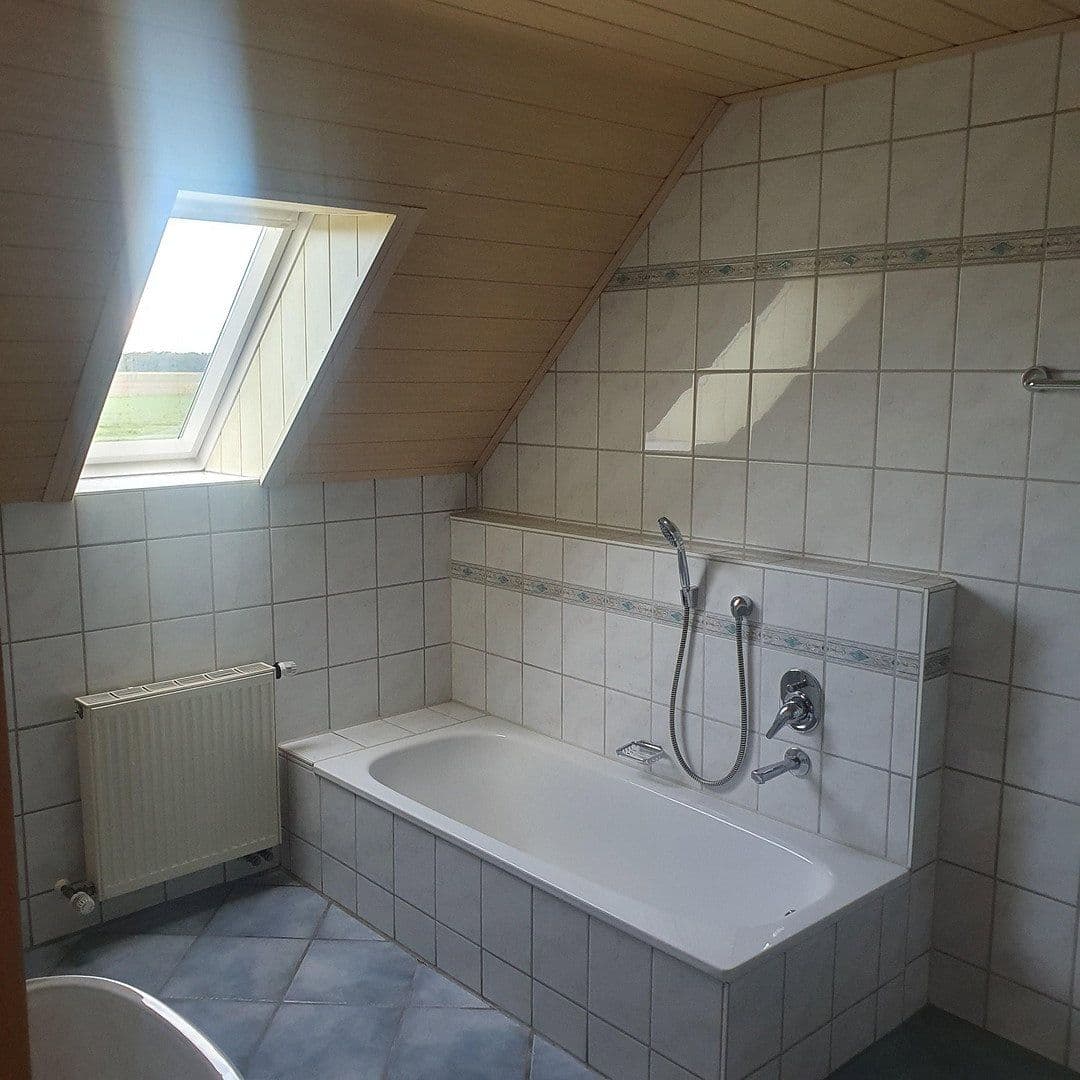 Predaj domu 125 m², pozemek 425 m², Pettenkofer Str. 21, Weichering OT Lichtenau, Bavorsko Predaj domu 125 m², pozemek 425 m², Pettenkofer Str. 21, Weichering OT Lichtenau, Bavorsko