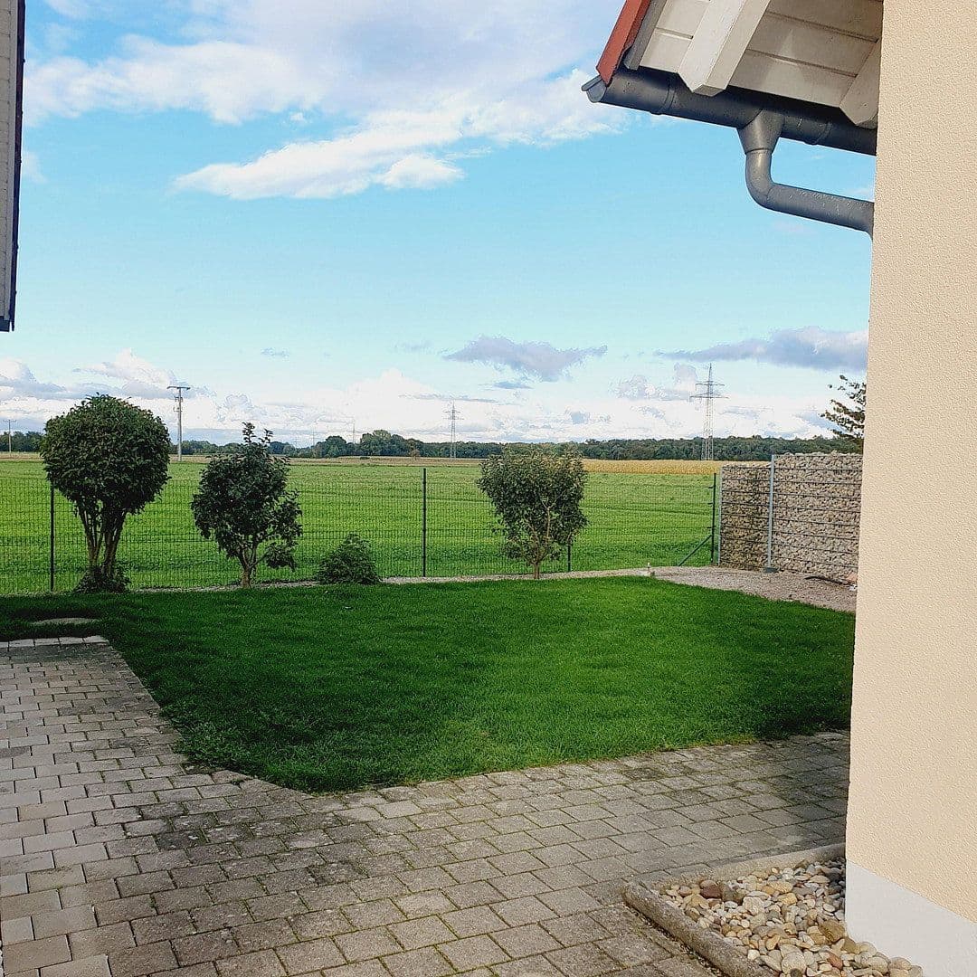Predaj domu 125 m², pozemek 425 m², Pettenkofer Str. 21, Weichering OT Lichtenau, Bavorsko Predaj domu 125 m², pozemek 425 m², Pettenkofer Str. 21, Weichering OT Lichtenau, Bavorsko