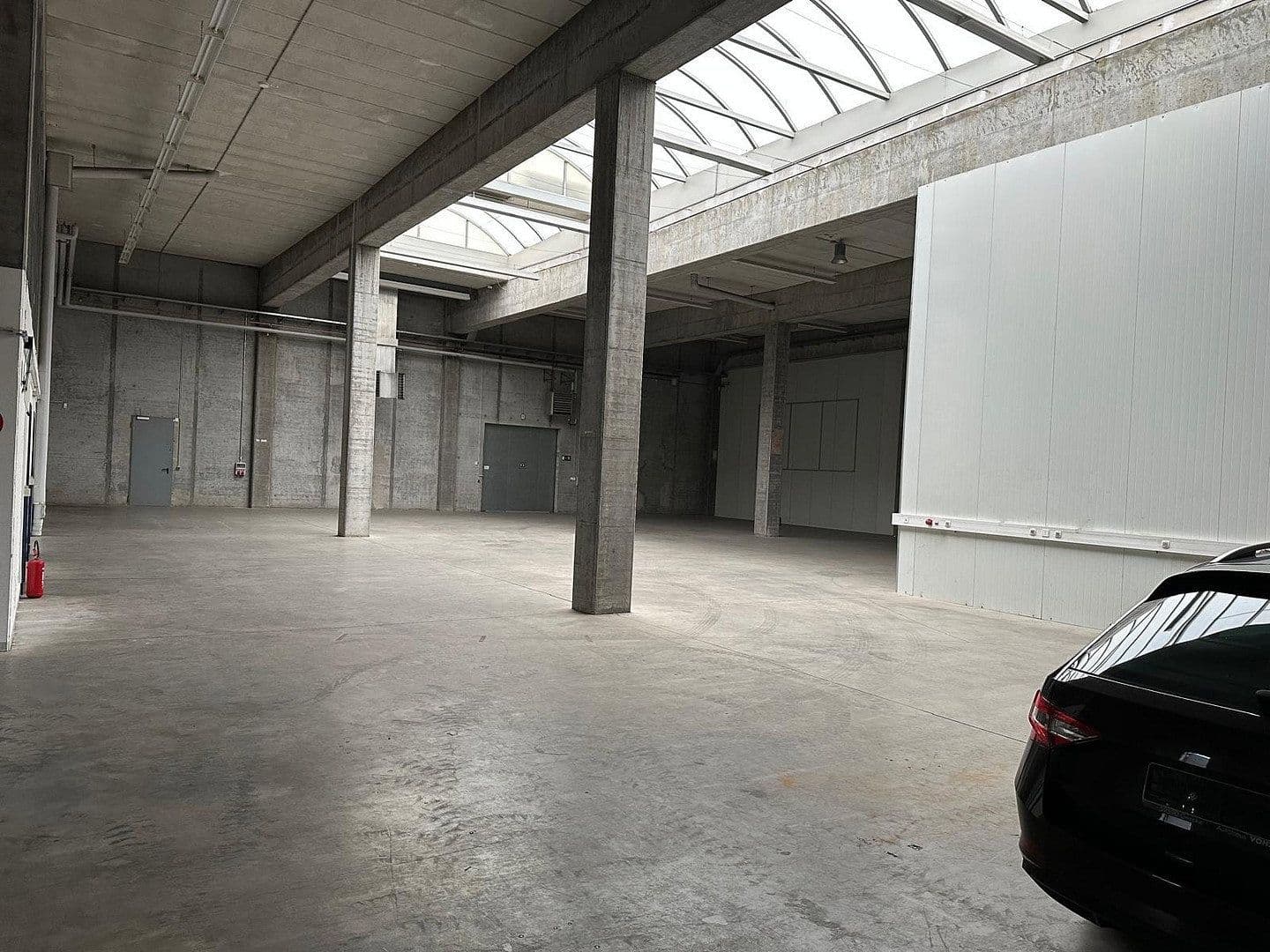 Prenájom nebytového priestoru 22.000 m², Steinbergstr. 3, Leipzig, Leipzig OT Holzhausen, Sasko Prenájom nebytového priestoru 22.000 m², Steinbergstr. 3, Leipzig, Leipzig OT Holzhausen, Sasko