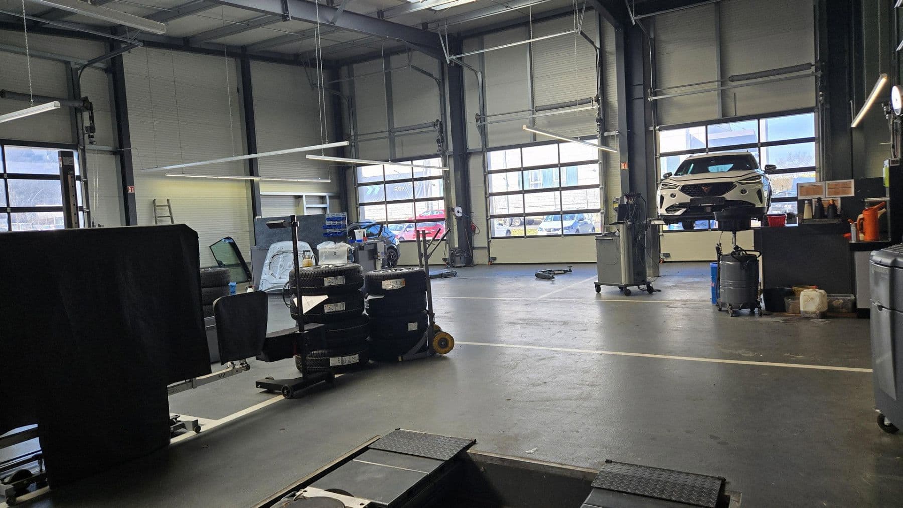Predaj nebytového priestoru 6.900 m², Gewerbestrasse 2-4, Zell am Main, Bavorsko Predaj nebytového priestoru 6.900 m², Gewerbestrasse 2-4, Zell am Main, Bavorsko