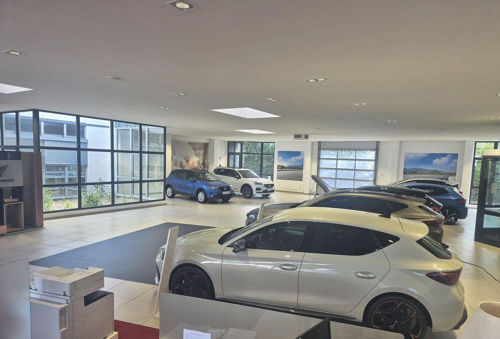 Predaj nebytového priestoru 6.900 m², Gewerbestrasse 2-4, Zell am Main, Bavorsko Predaj nebytového priestoru 6.900 m², Gewerbestrasse 2-4, Zell am Main, Bavorsko