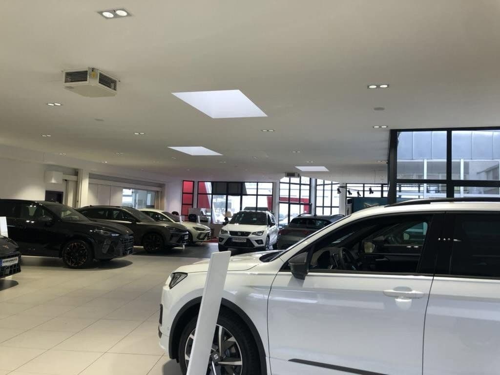 Predaj nebytového priestoru 6.900 m², Gewerbestrasse 2-4, Zell am Main, Bavorsko Predaj nebytového priestoru 6.900 m², Gewerbestrasse 2-4, Zell am Main, Bavorsko