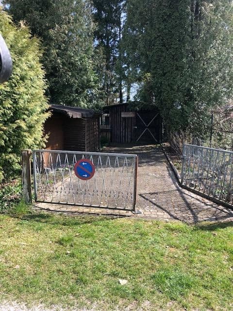 Predaj pozemku 600 m², Am Krebsbach 63 ( mittleres Grundstück ), Karlsfeld, Bavorsko Predaj pozemku 600 m², Am Krebsbach 63 ( mittleres Grundstück ), Karlsfeld, Bavorsko