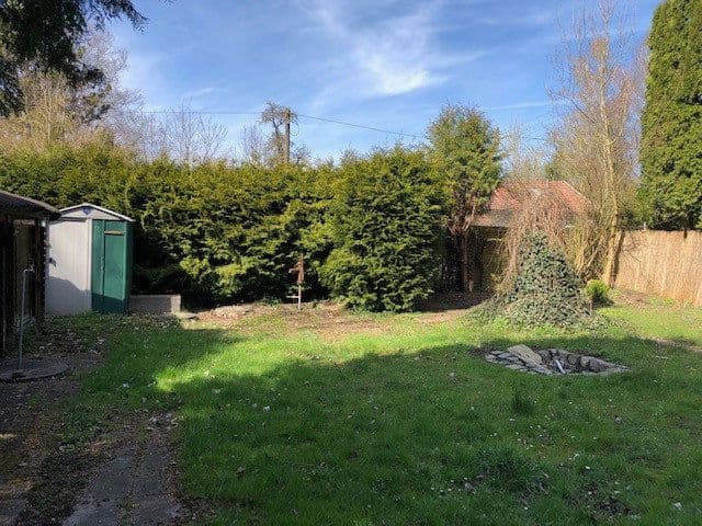 Predaj pozemku 600 m², Am Krebsbach 63 ( mittleres Grundstück ), Karlsfeld, Bavorsko Predaj pozemku 600 m², Am Krebsbach 63 ( mittleres Grundstück ), Karlsfeld, Bavorsko