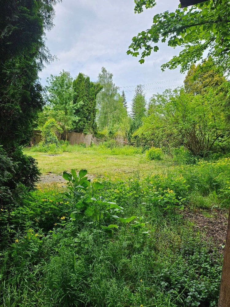 Predaj pozemku 600 m², Am Krebsbach 63 ( mittleres Grundstück ), Karlsfeld, Bavorsko Predaj pozemku 600 m², Am Krebsbach 63 ( mittleres Grundstück ), Karlsfeld, Bavorsko