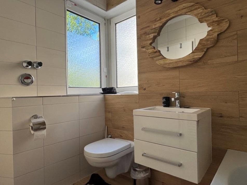 Prenájom bytu 4-izbový 113 m², Berlin, Berlín Prenájom bytu 4-izbový 113 m², Berlin, Berlín