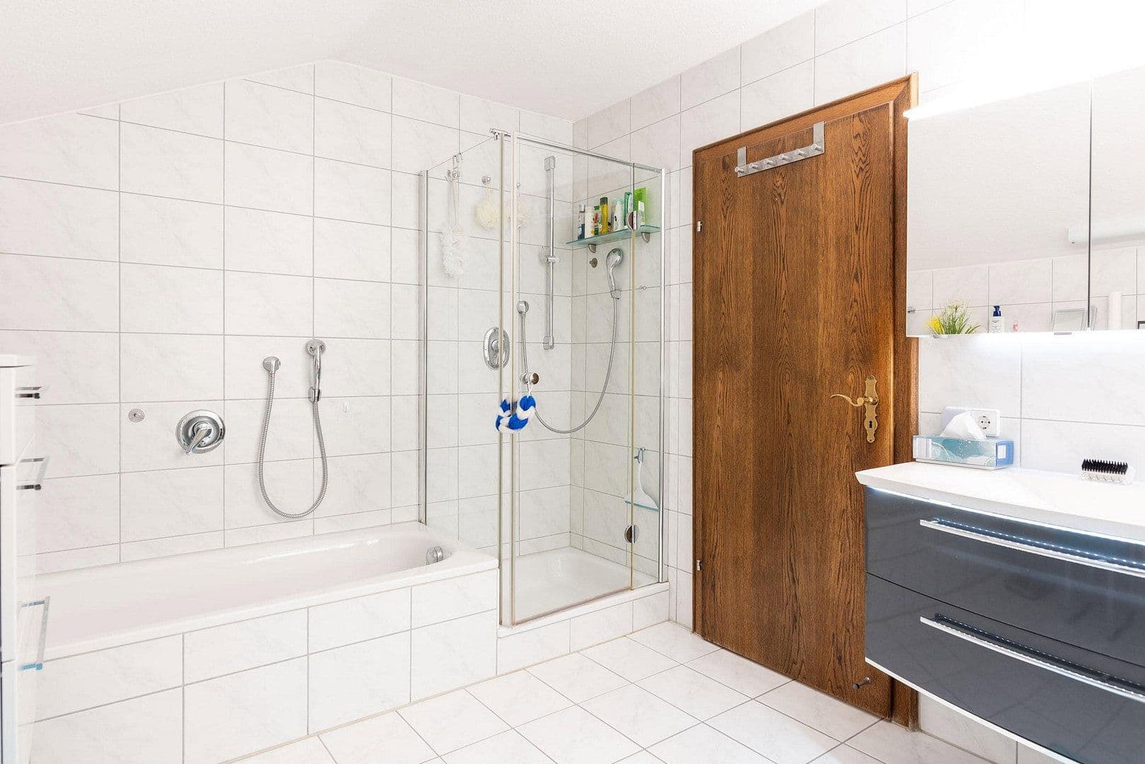 Predaj domu 330 m², pozemek 1.041 m², Erlangen, Bavorsko Predaj domu 330 m², pozemek 1.041 m², Erlangen, Bavorsko