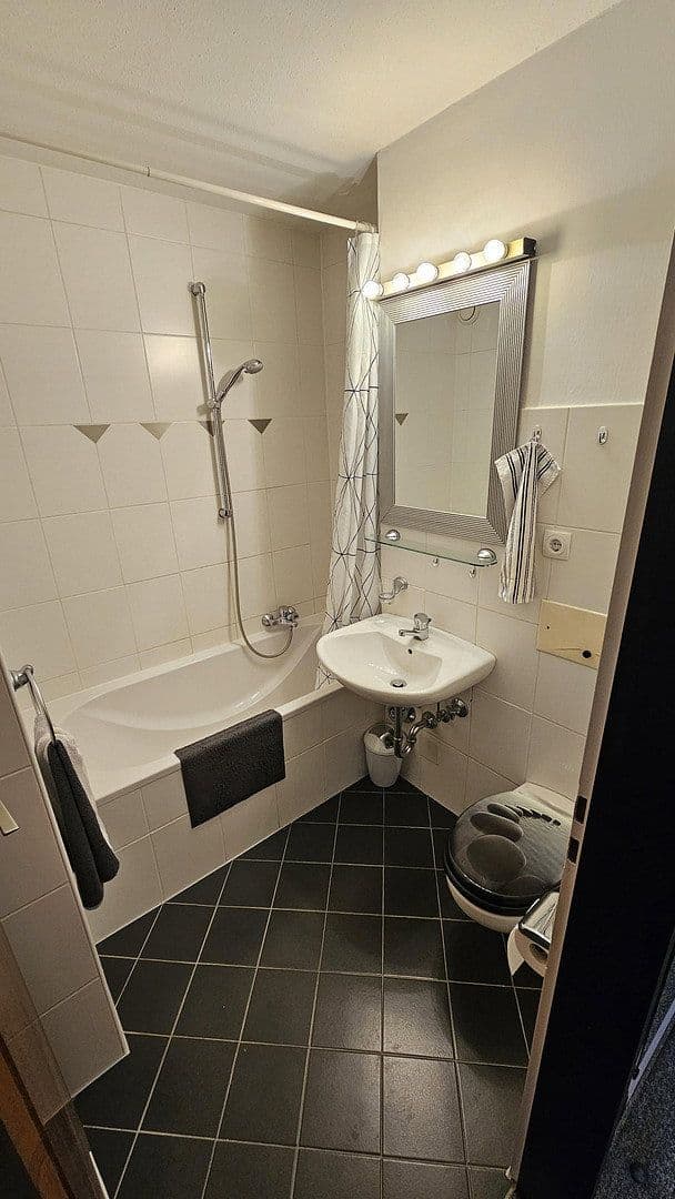 Prenájom bytu 1-izbový 30 m², Norikerstraße 19, Nürnberg, Bavorsko Prenájom bytu 1-izbový 30 m², Norikerstraße 19, Nürnberg, Bavorsko