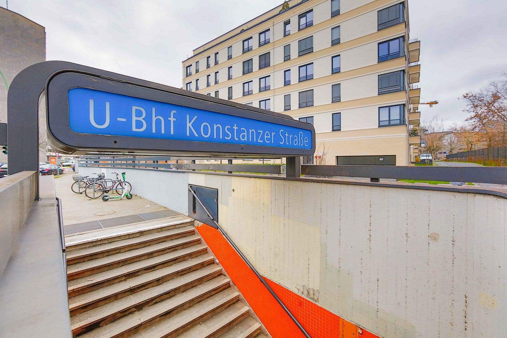 Prenájom bytu 3-izbový 85 m², Berlin, Berlín Prenájom bytu 3-izbový 85 m², Berlin, Berlín