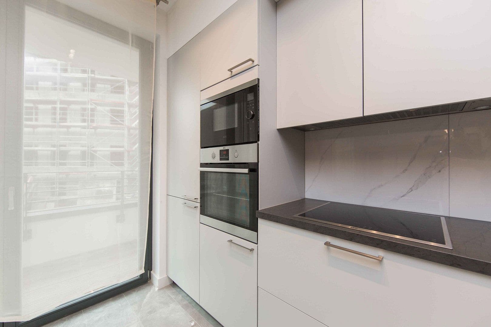 Prenájom bytu 3-izbový 85 m², Berlin, Berlín Prenájom bytu 3-izbový 85 m², Berlin, Berlín