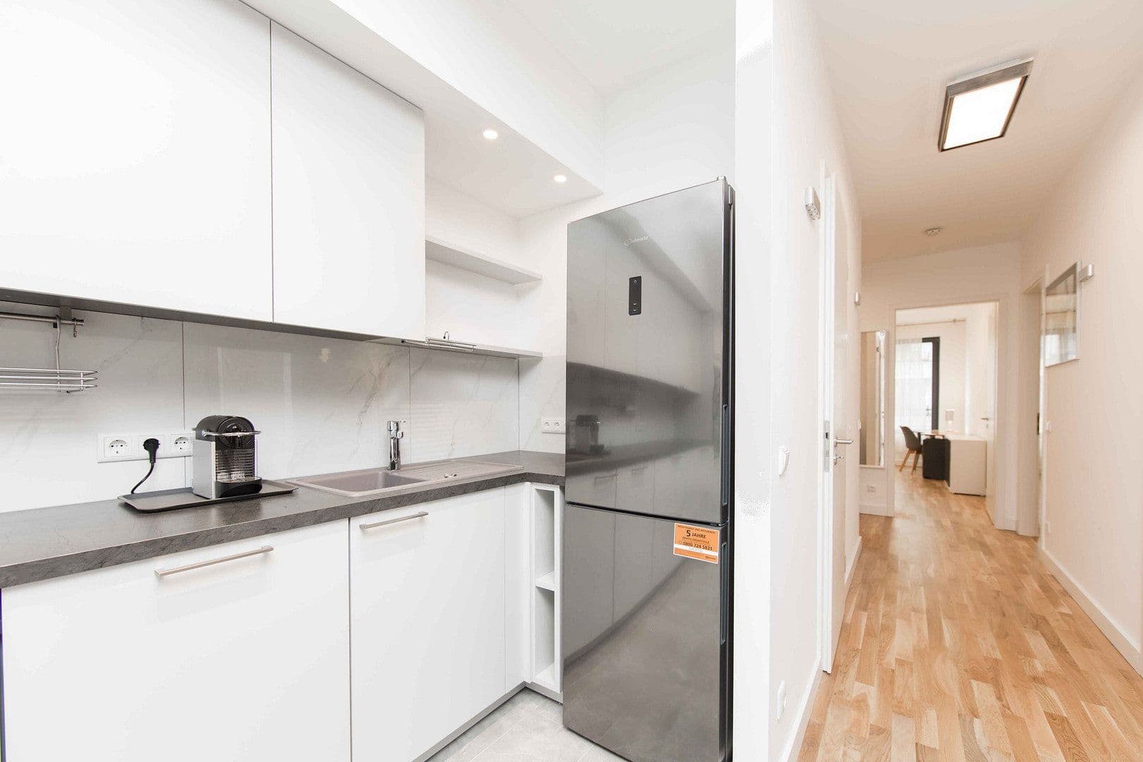 Prenájom bytu 3-izbový 85 m², Berlin, Berlín Prenájom bytu 3-izbový 85 m², Berlin, Berlín