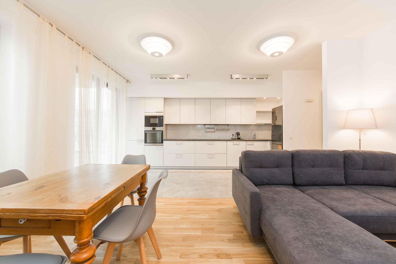 Prenájom bytu 3-izbový 85 m², Berlin, Berlín Prenájom bytu 3-izbový 85 m², Berlin, Berlín