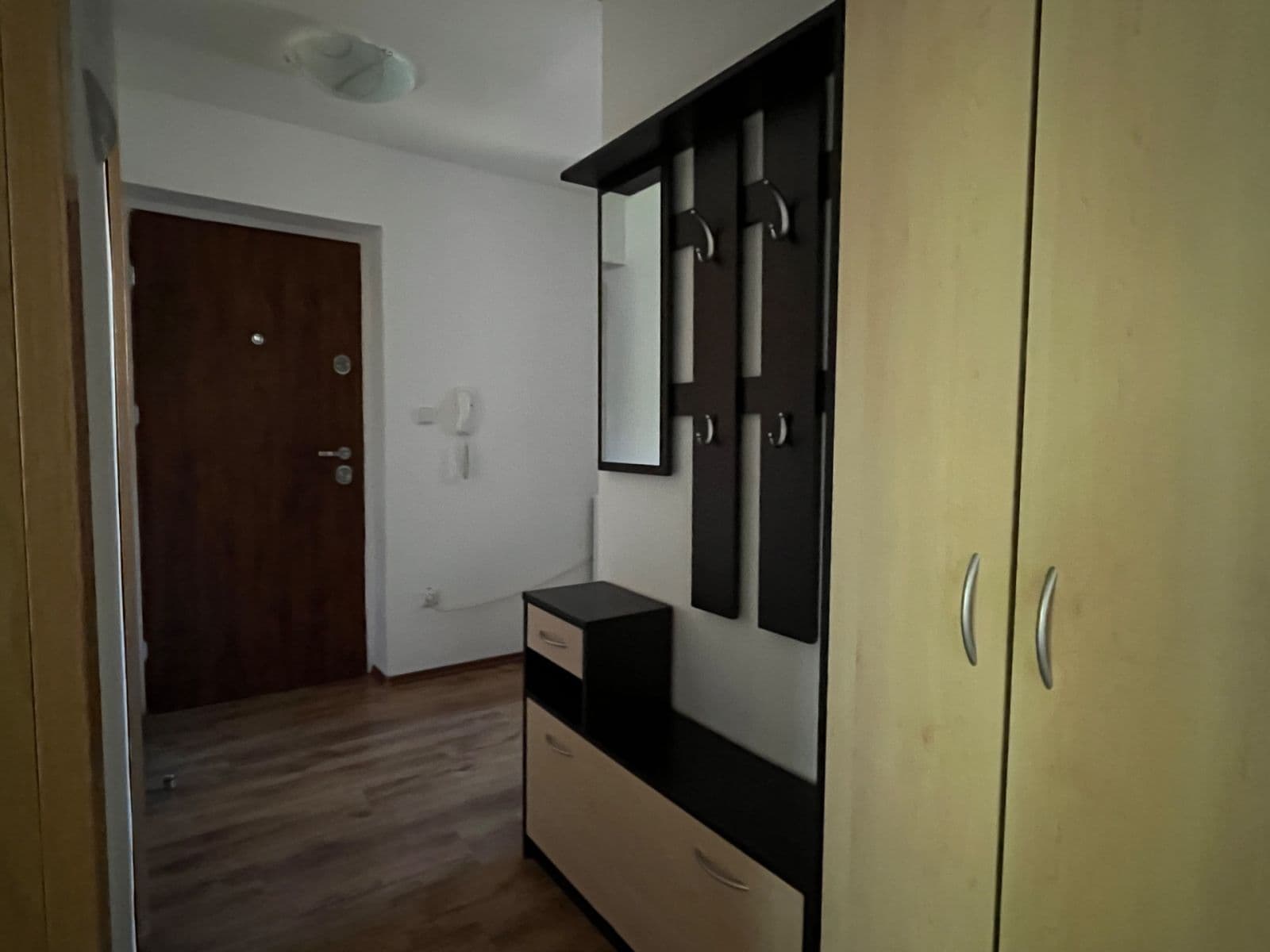 Prenájom bytu 2-izbový 62 m², Krátká, Hulín, Zlínský kraj Prenájom bytu 2-izbový 62 m², Krátká, Hulín, Zlínský kraj