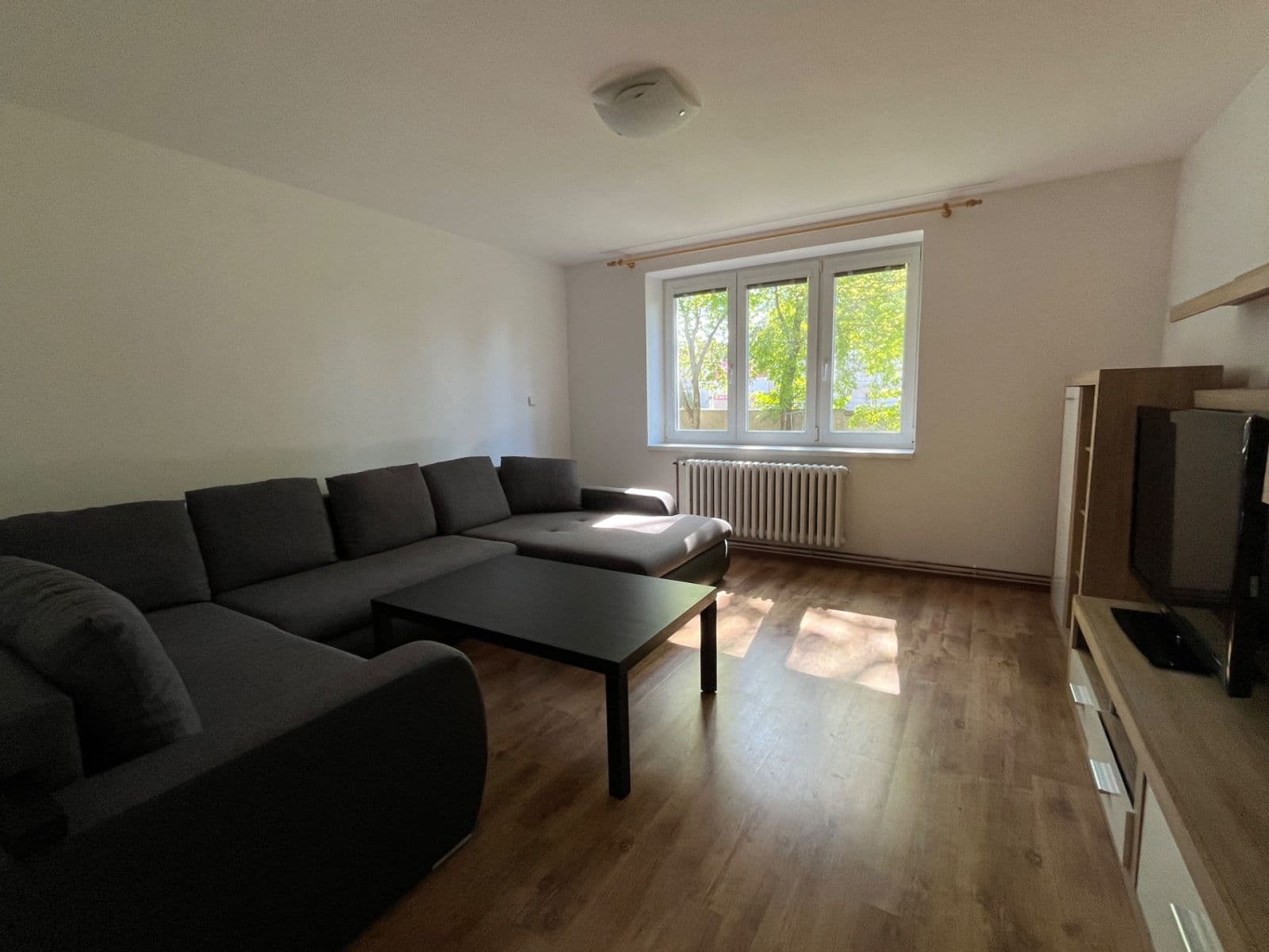Prenájom bytu 2-izbový 62 m², Krátká, Hulín, Zlínský kraj Prenájom bytu 2-izbový 62 m², Krátká, Hulín, Zlínský kraj