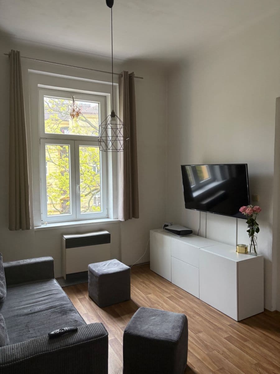 Prenájom bytu 2-izbový 42 m², Na Ostrůvku, Praha, Praha Prenájom bytu 2-izbový 42 m², Na Ostrůvku, Praha, Praha