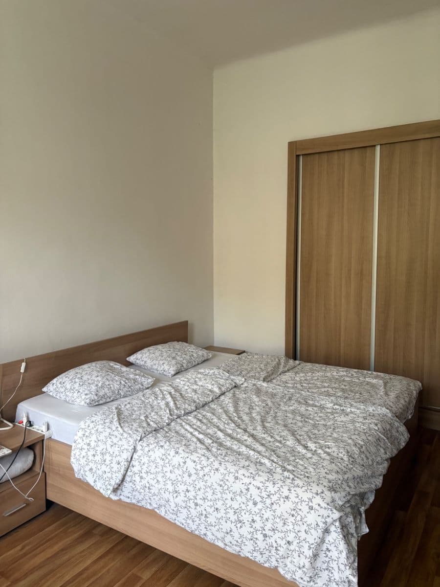 Prenájom bytu 2-izbový 42 m², Na Ostrůvku, Praha, Praha Prenájom bytu 2-izbový 42 m², Na Ostrůvku, Praha, Praha