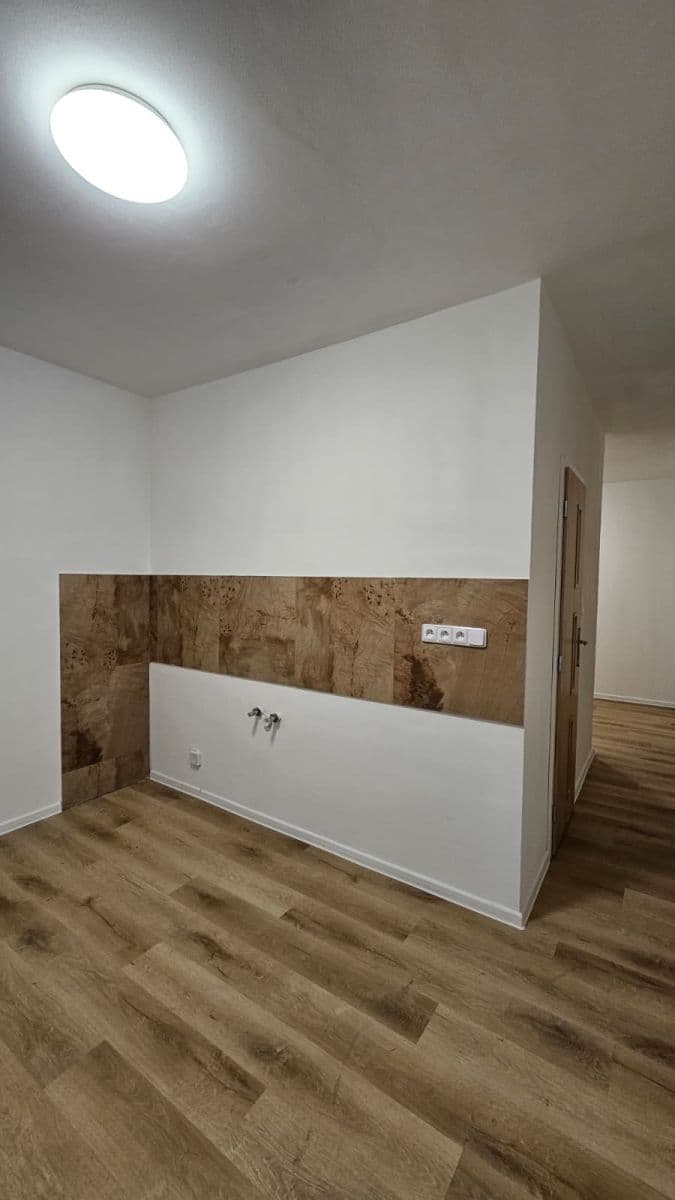 Predaj bytu 2-izbový 56 m², Skupova, Plzeň, Plzeňský kraj Predaj bytu 2-izbový 56 m², Skupova, Plzeň, Plzeňský kraj