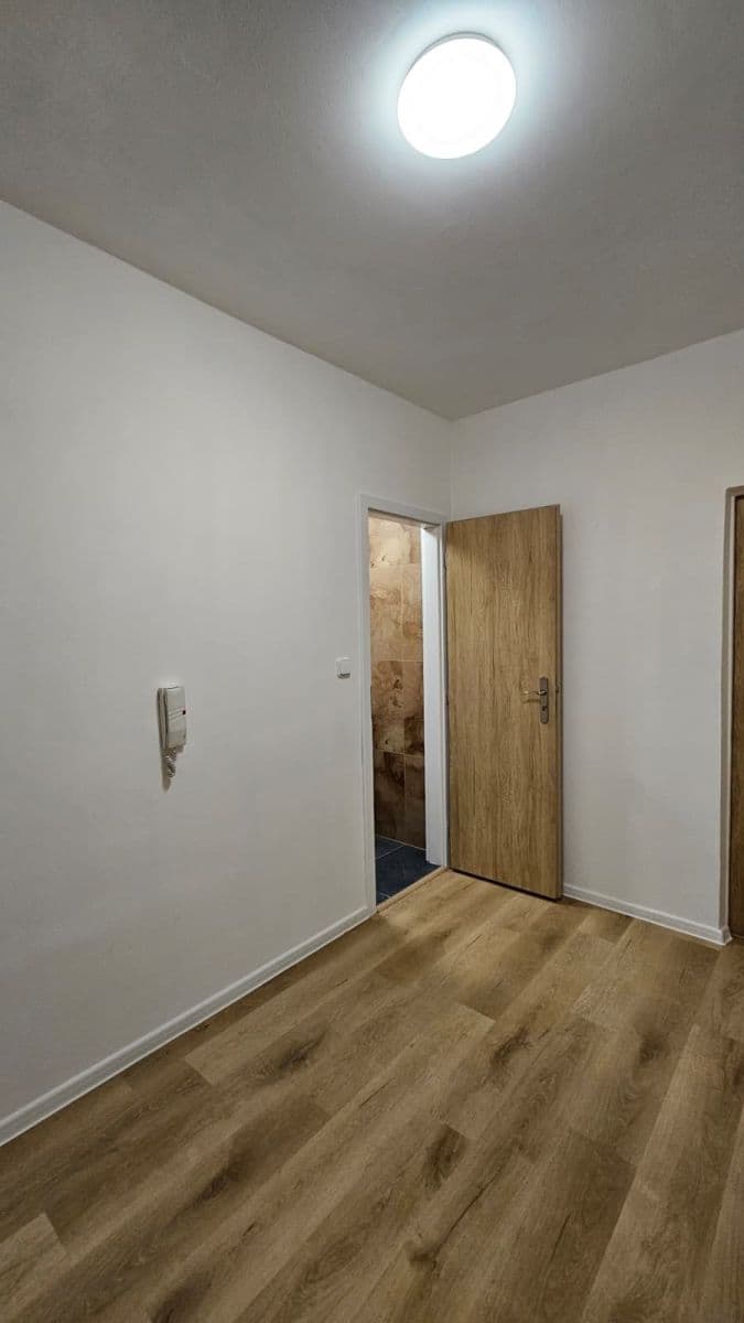 Predaj bytu 2-izbový 56 m², Skupova, Plzeň, Plzeňský kraj Predaj bytu 2-izbový 56 m², Skupova, Plzeň, Plzeňský kraj