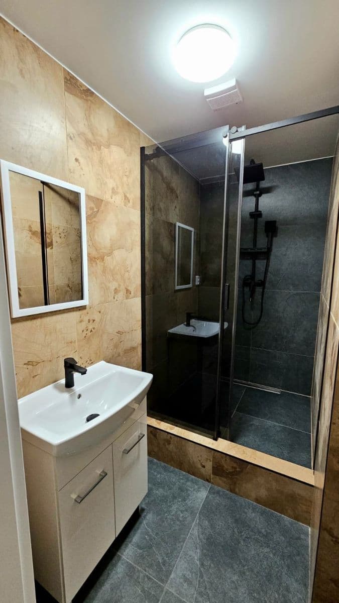 Predaj bytu 2-izbový 56 m², Skupova, Plzeň, Plzeňský kraj Predaj bytu 2-izbový 56 m², Skupova, Plzeň, Plzeňský kraj