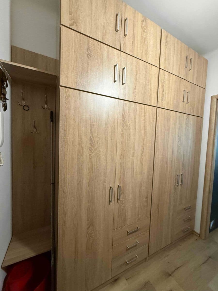 Prenájom bytu 1-izbový 37 m², Kralupská, Brandýs nad Labem-Stará Boleslav, Středočeský kraj Prenájom bytu 1-izbový 37 m², Kralupská, Brandýs nad Labem-Stará Boleslav, Středočeský kraj