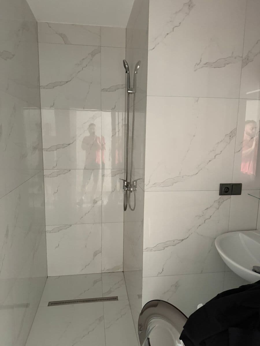 Prenájom bytu 3-izbový 54 m², Daleké Dušníky, Středočeský kraj Prenájom bytu 3-izbový 54 m², Daleké Dušníky, Středočeský kraj