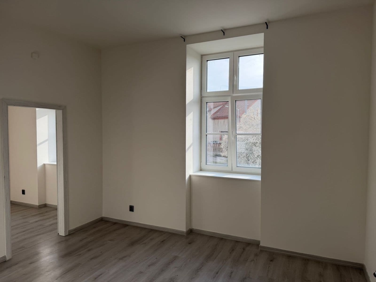 Prenájom bytu 3-izbový 54 m², Daleké Dušníky, Středočeský kraj Prenájom bytu 3-izbový 54 m², Daleké Dušníky, Středočeský kraj