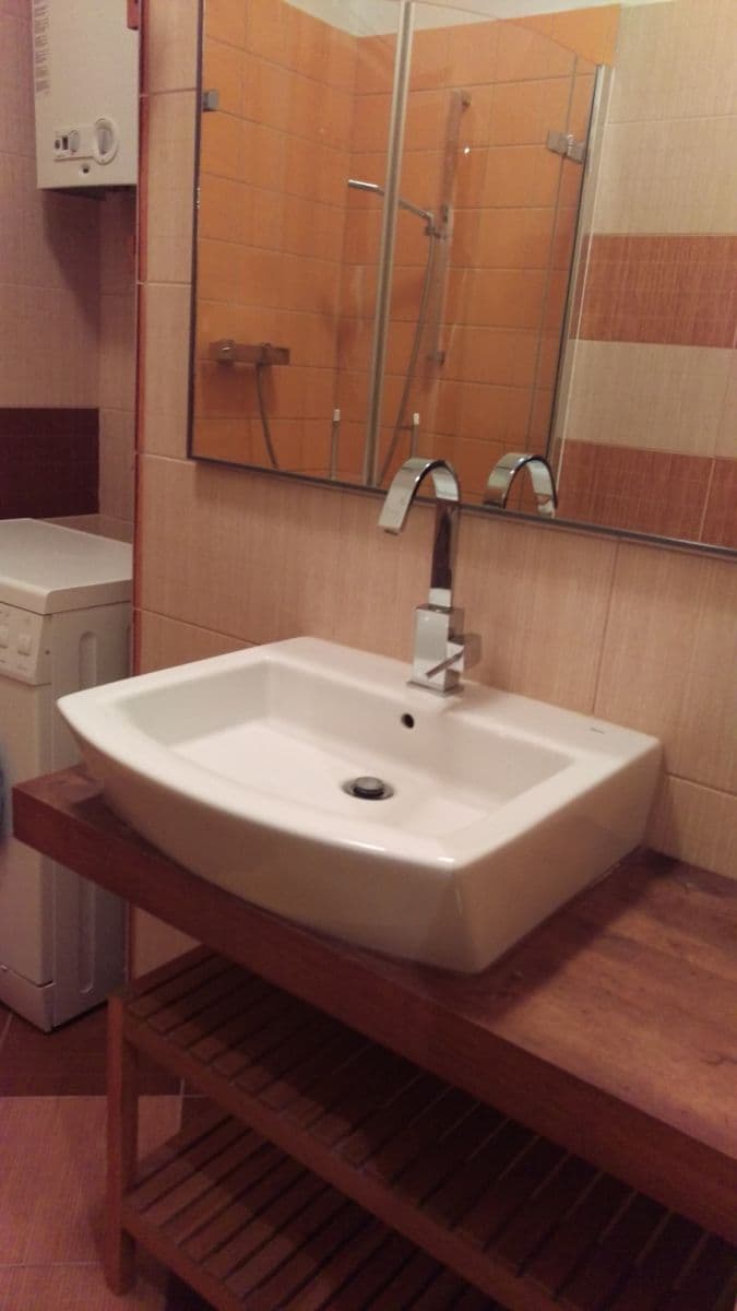 Prenájom bytu 2-izbový 44 m², Radhošťská, Praha, Praha Prenájom bytu 2-izbový 44 m², Radhošťská, Praha, Praha