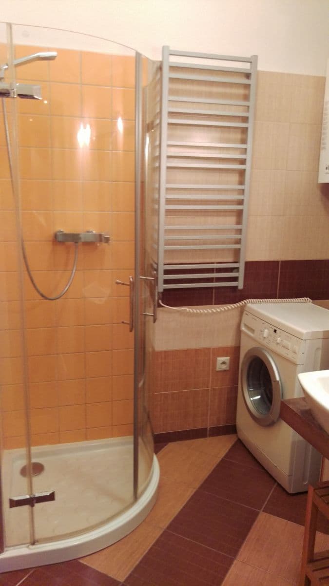 Prenájom bytu 2-izbový 44 m², Radhošťská, Praha, Praha Prenájom bytu 2-izbový 44 m², Radhošťská, Praha, Praha