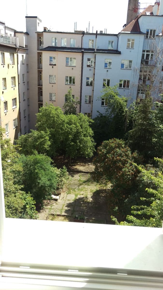 Prenájom bytu 2-izbový 44 m², Radhošťská, Praha, Praha Prenájom bytu 2-izbový 44 m², Radhošťská, Praha, Praha