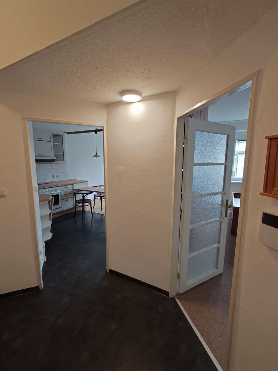 Prenájom bytu 1-izbový 44 m², Radhošťská, Praha, Praha Prenájom bytu 1-izbový 44 m², Radhošťská, Praha, Praha