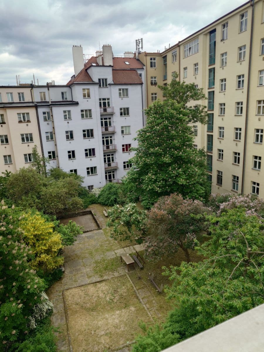 Prenájom bytu 1-izbový 44 m², Radhošťská, Praha, Praha Prenájom bytu 1-izbový 44 m², Radhošťská, Praha, Praha