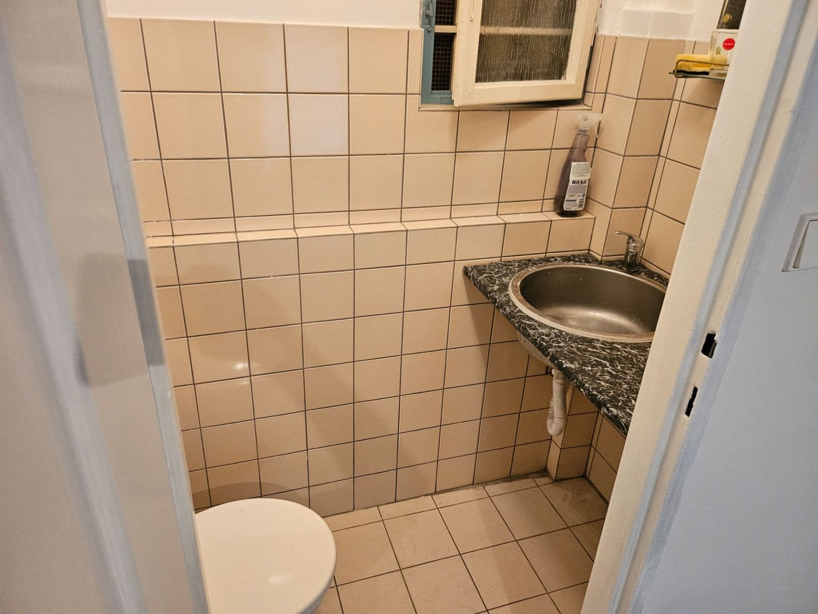 Prenájom kancelárie 33 m², Vrchlického, Praha, Praha Prenájom kancelárie 33 m², Vrchlického, Praha, Praha