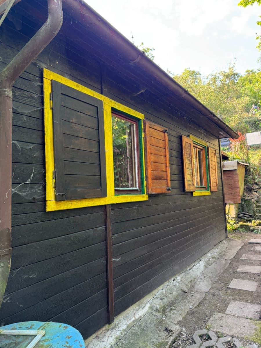 Predaj rekreačného objektu 33 m², pozemek 953 m², Račice, Středočeský kraj Predaj rekreačného objektu 33 m², pozemek 953 m², Račice, Středočeský kraj