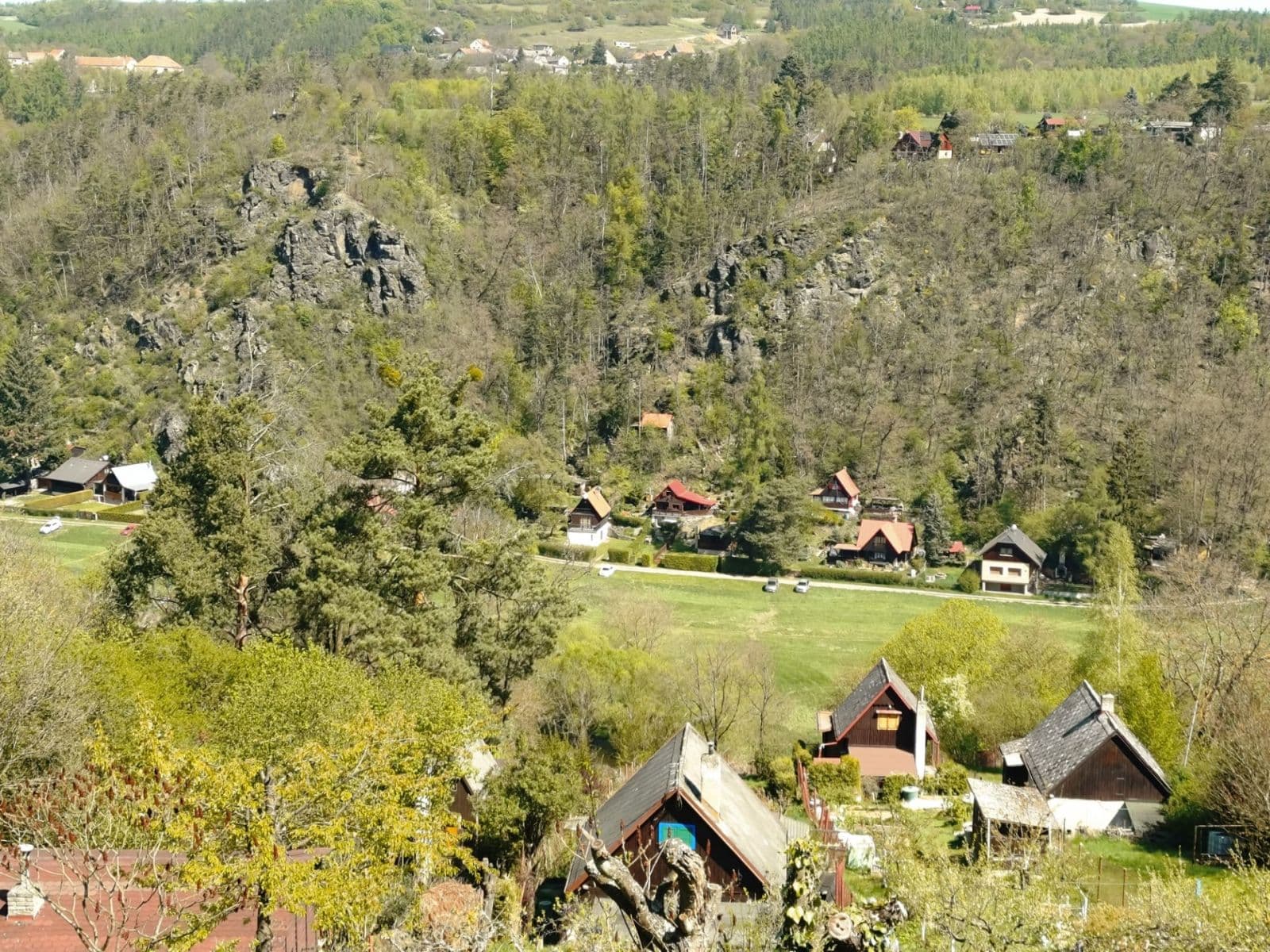 Predaj rekreačného objektu 33 m², pozemek 953 m², Račice, Středočeský kraj Predaj rekreačného objektu 33 m², pozemek 953 m², Račice, Středočeský kraj