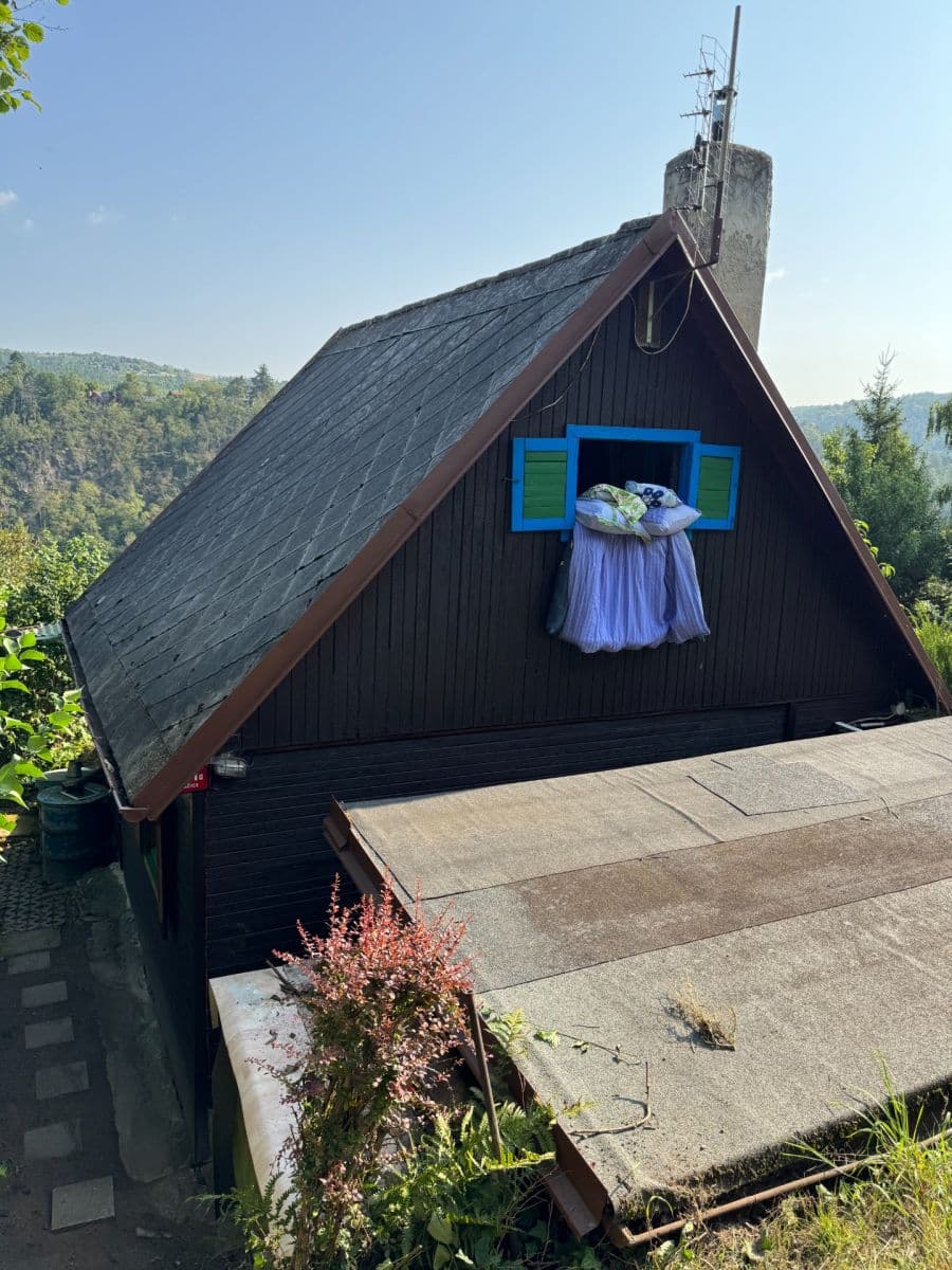 Predaj rekreačného objektu 33 m², pozemek 953 m², Račice, Středočeský kraj Predaj rekreačného objektu 33 m², pozemek 953 m², Račice, Středočeský kraj