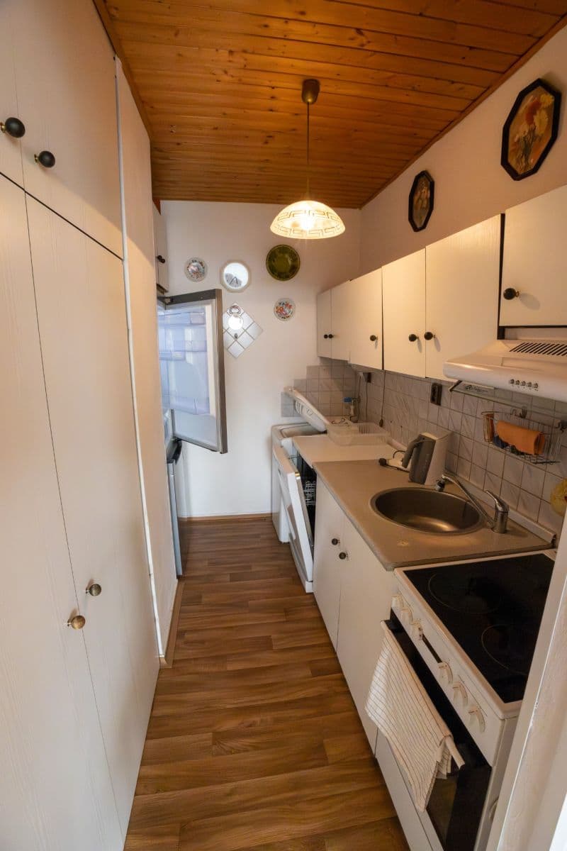 Prenájom bytu 2-izbový 57 m², Cafourkova, Praha, Praha Prenájom bytu 2-izbový 57 m², Cafourkova, Praha, Praha