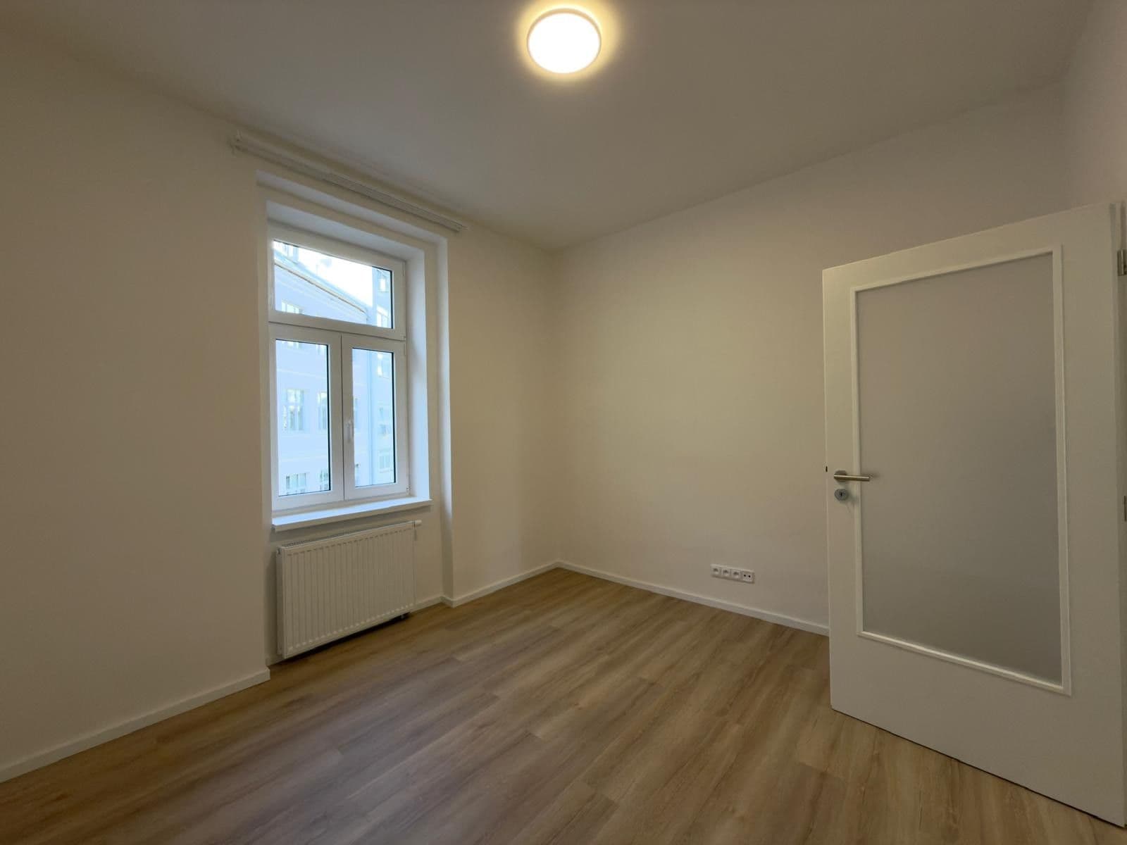 Prenájom bytu 2-izbový 34 m², Českomoravská, Praha, Praha Prenájom bytu 2-izbový 34 m², Českomoravská, Praha, Praha